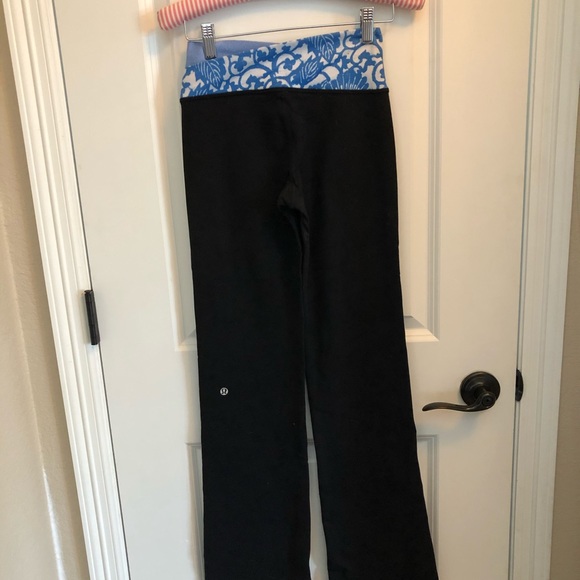 LuluLemon Astro Pant size 2 - Picture 3 of 5